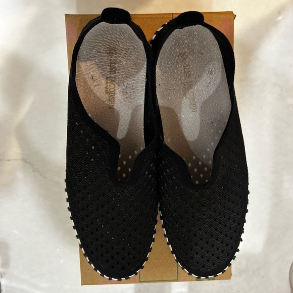 Isle Jacobson Faux suede slip on. Platform heal. EU 38 US women’s 7.5-8 - Picture 3 of 4